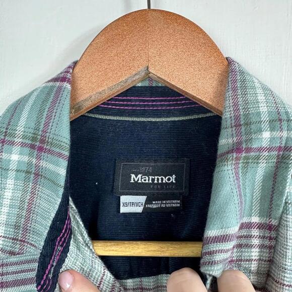 Marmot Bridget Long Sleeve Button Down Outdoor Plaid Shirt - Picture 4 of 9